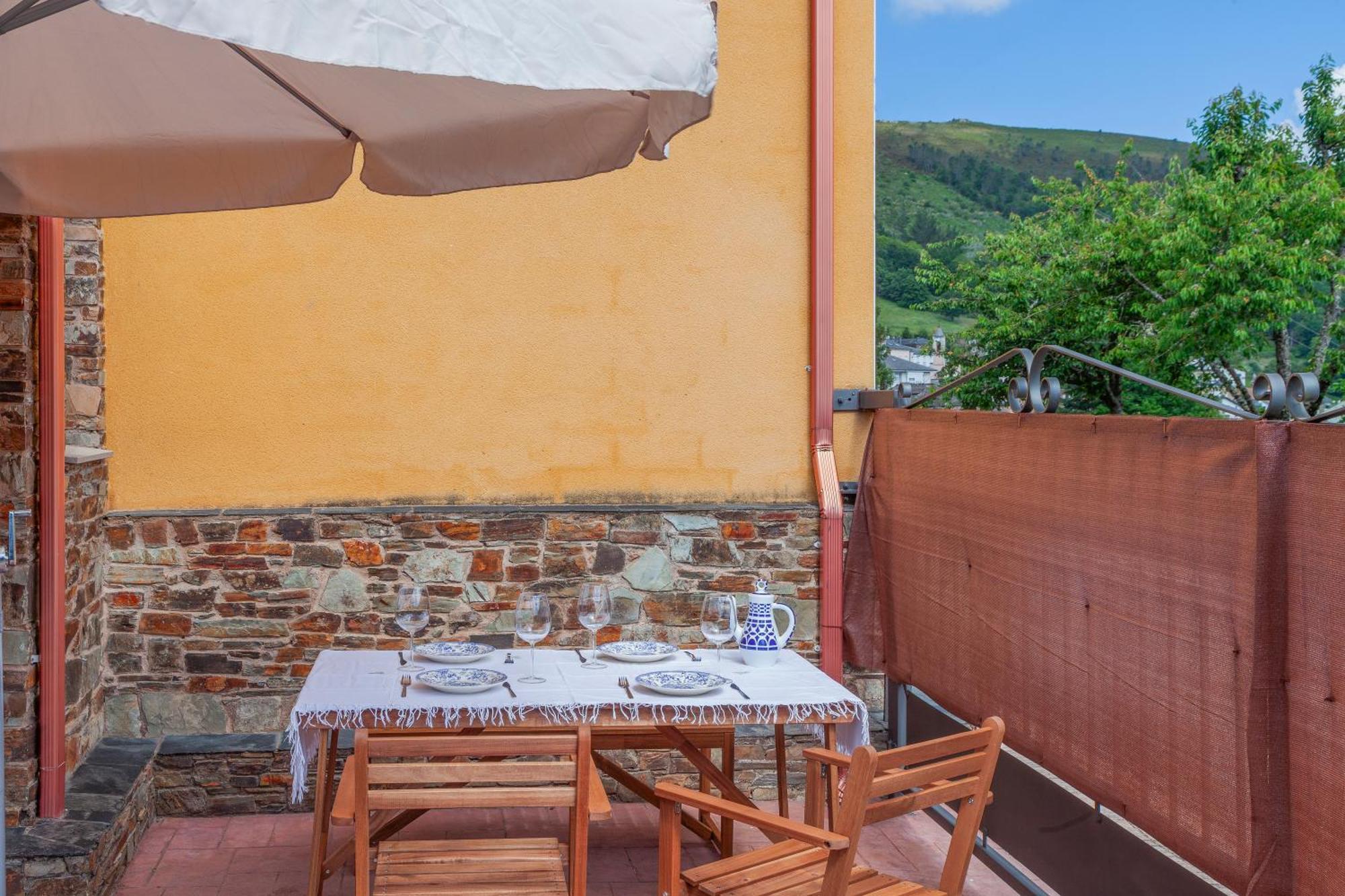 Apartamentos Rurales Tin Turismo Санта-Эулалия-де-Оскос Экстерьер фото