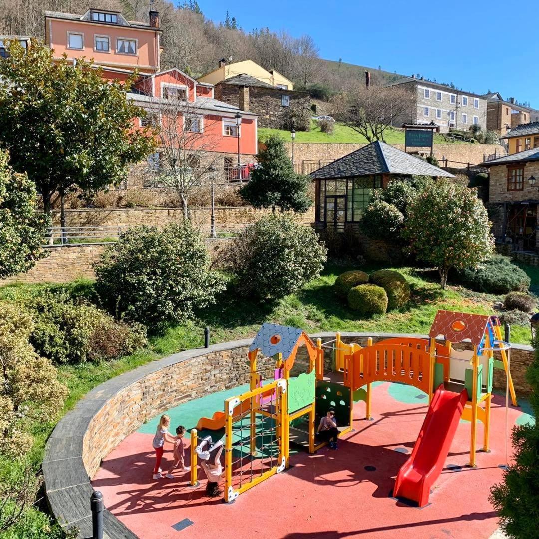 Apartamentos Rurales Tin Turismo Санта-Эулалия-де-Оскос Экстерьер фото